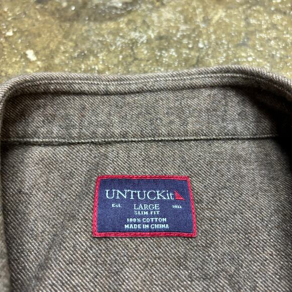 Untuckit Slim Fit Button Up Shirt Men's Large Minimalist Preppy - Picture 4 of 11